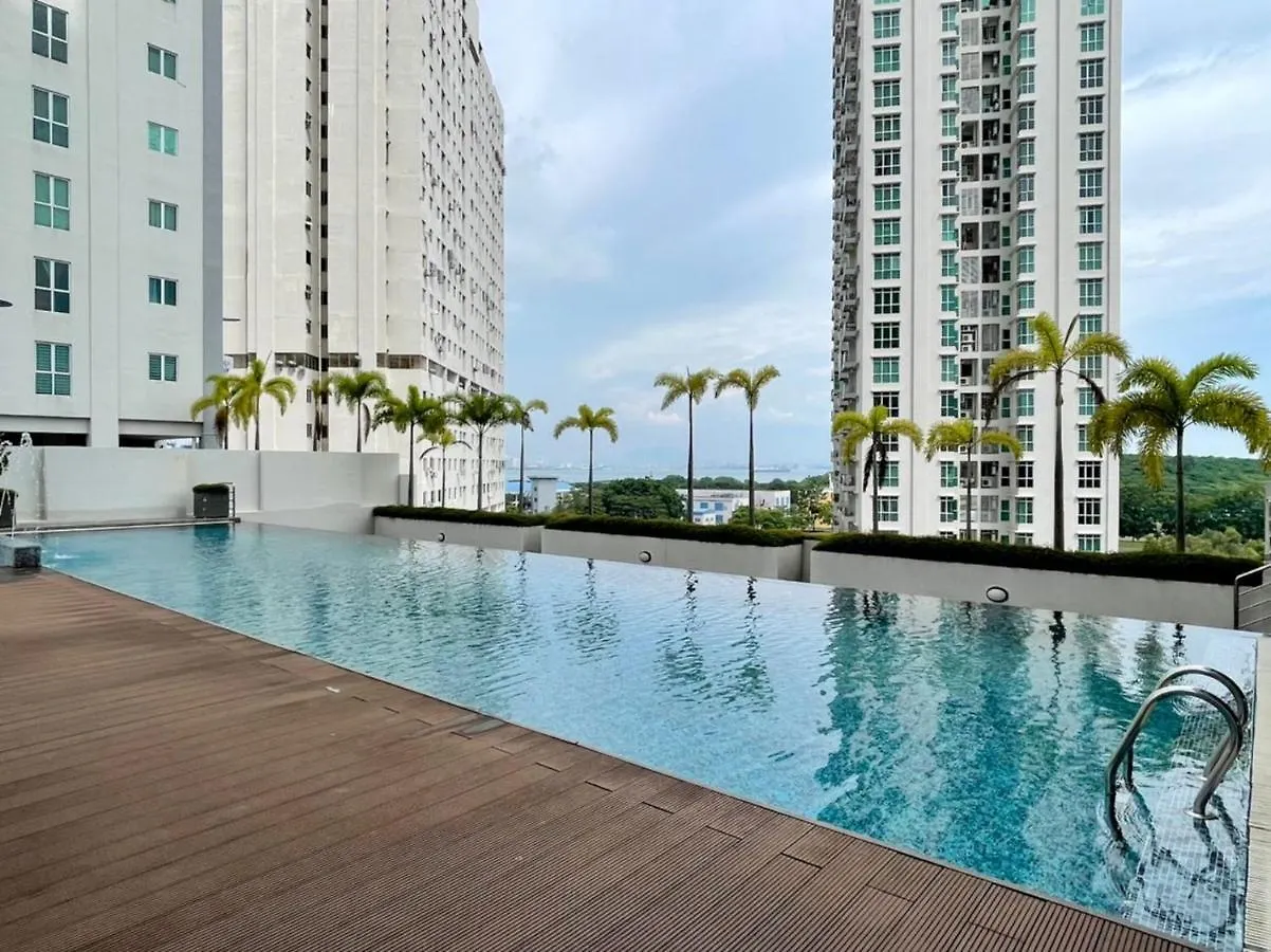 Pool View Stylish Suite At Jelutong Penang 1-4Pax George Town Malesia
